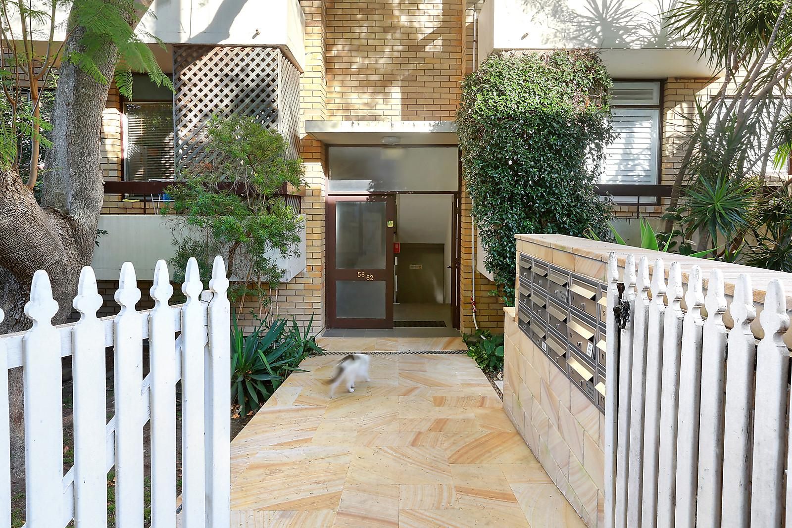 8/56 Rosser Street, Rozelle Sold by Coopers Agency - image 1