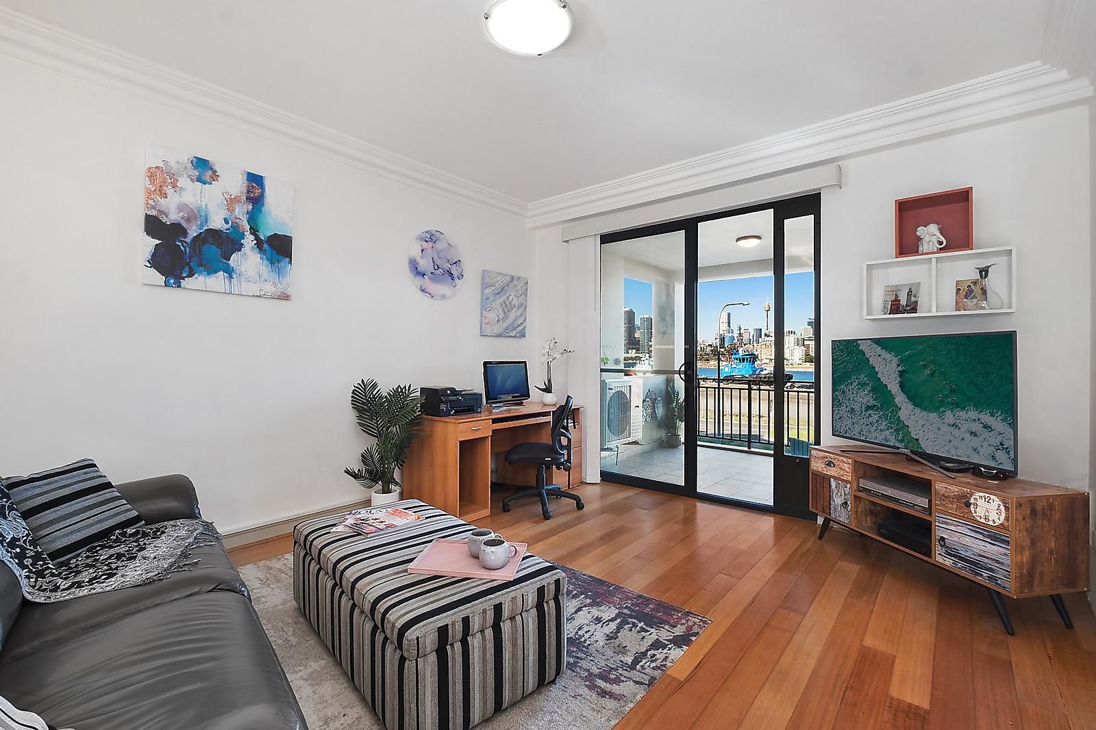 D3, 1 Buchanan Street, Balmain Sold by Coopers Agency - image 1