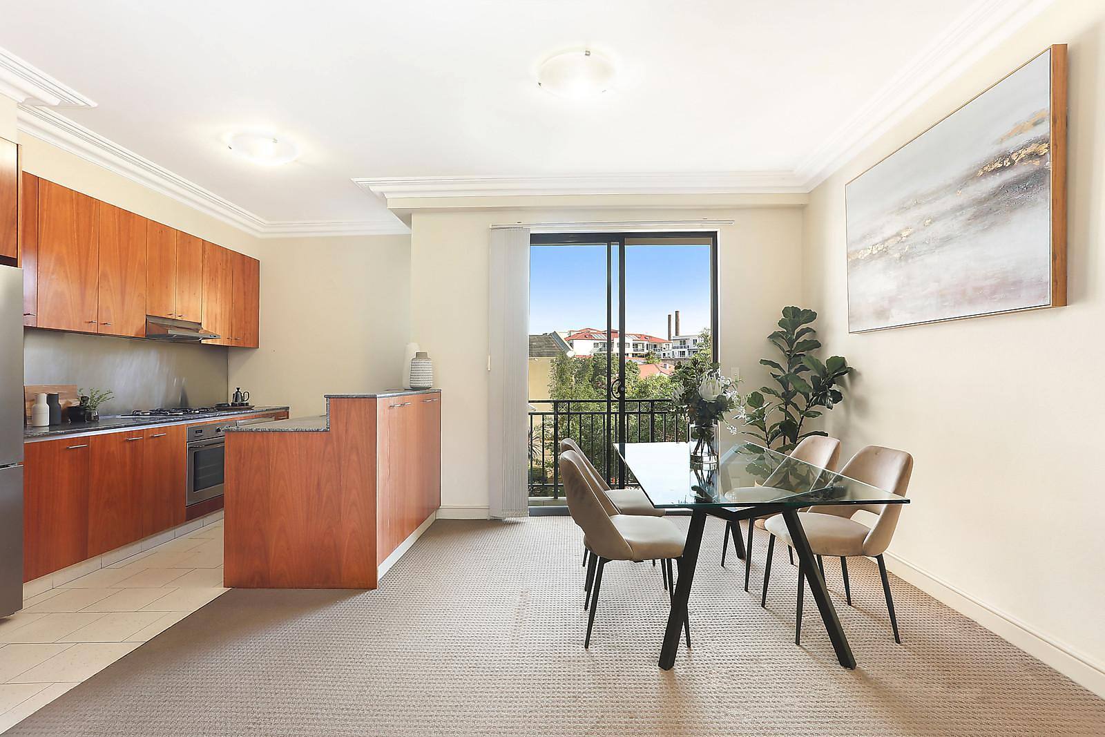 A9, 1 Buchanan Street, Balmain Sold by Coopers Agency - image 3