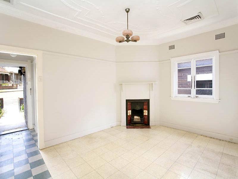 380 Norton Street (Cnr Lilyfield Rd), Lilyfield Sold by Coopers Agency - image 2