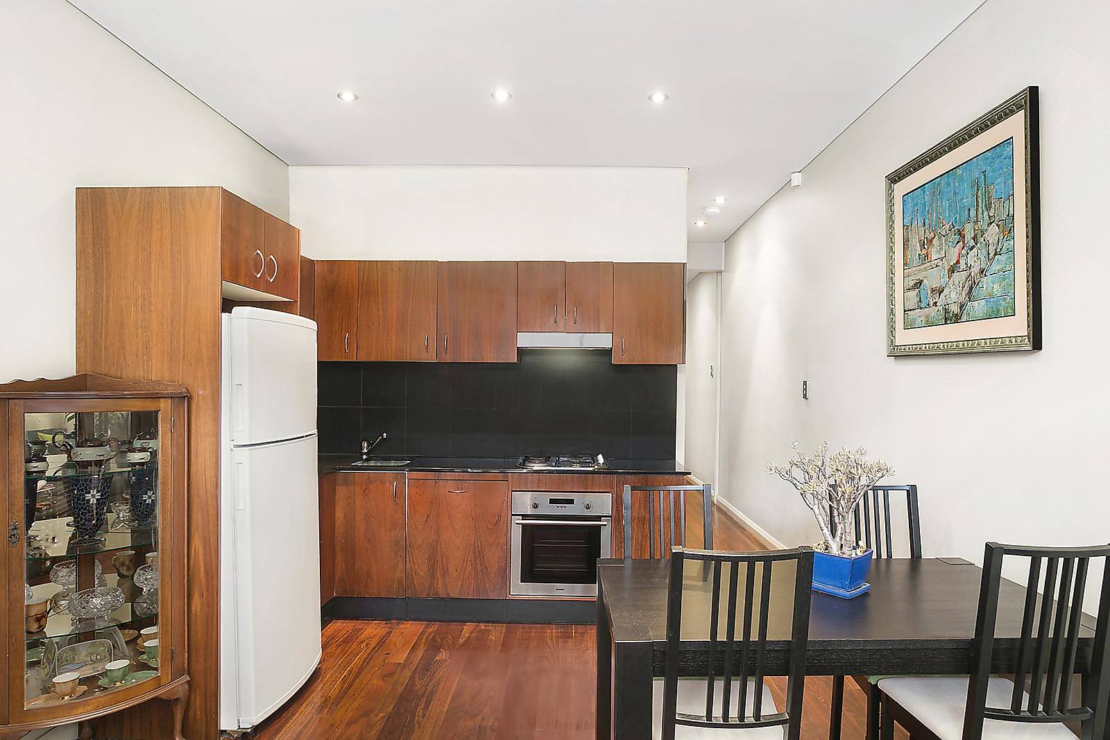 3/11-23 Hay Street, Leichhardt Sold by Coopers Agency - image 5