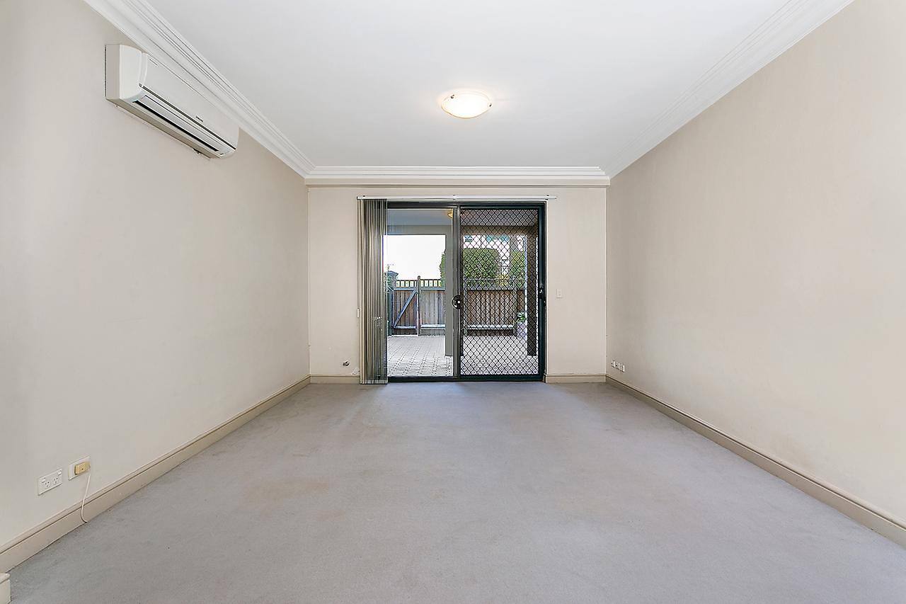 A2/1 Buchanan Street, Balmain Leased by Coopers Agency - image 3